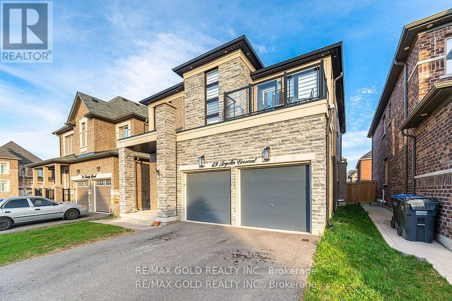 Property at 49 ARGELIA CRESCENT image 2
