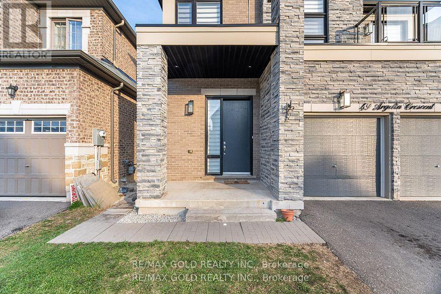 Property at 49 ARGELIA CRESCENT image 4