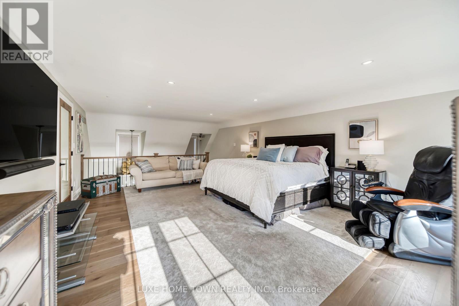 7038 Guelph Line, Milton, Ontario  L0P 1B0 - Photo 13 - W12186142