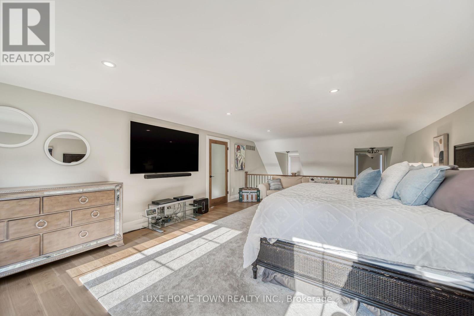 7038 Guelph Line, Milton, Ontario  L0P 1B0 - Photo 14 - W12186142