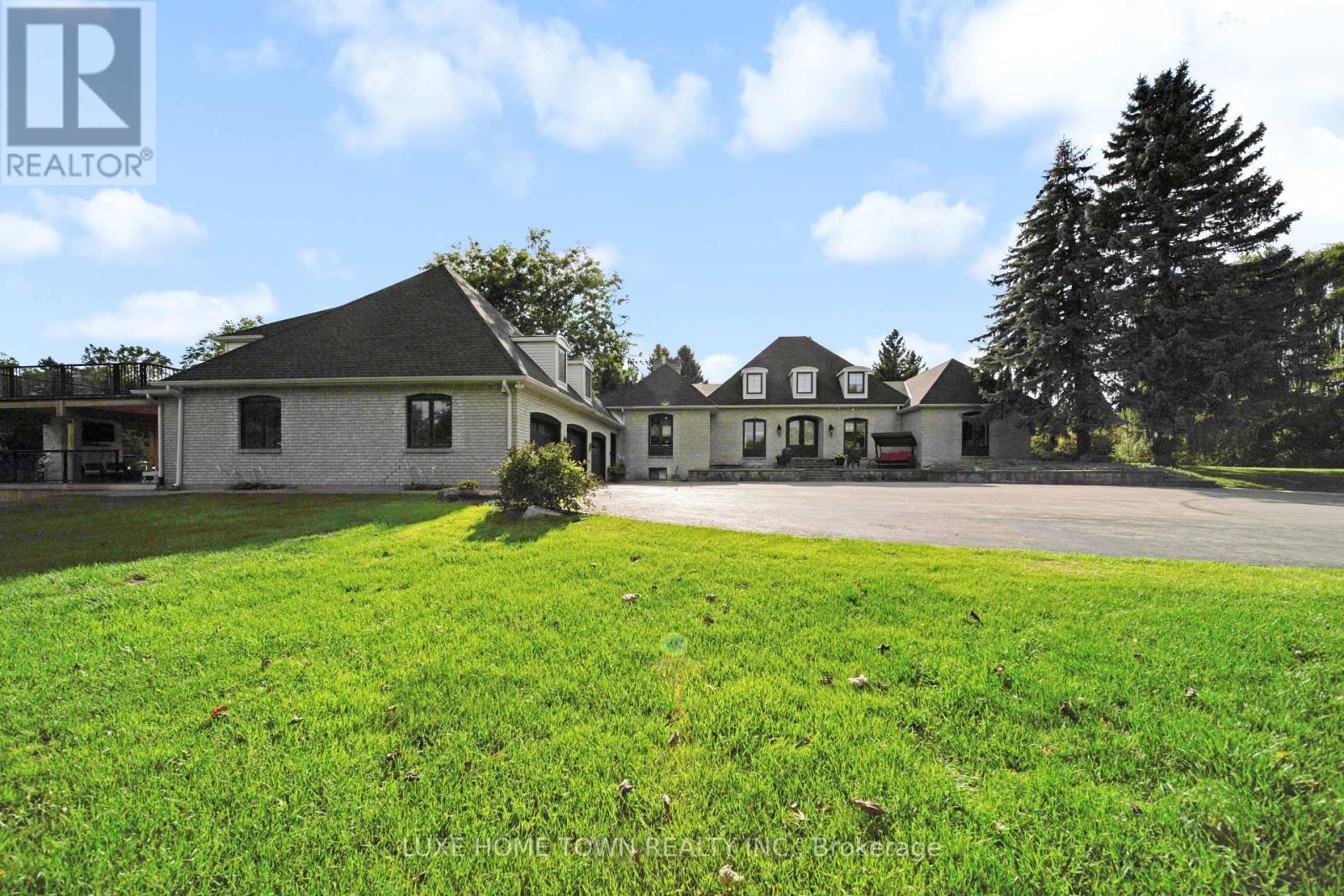 7038 Guelph Line, Milton, Ontario  L0P 1B0 - Photo 3 - W12186142