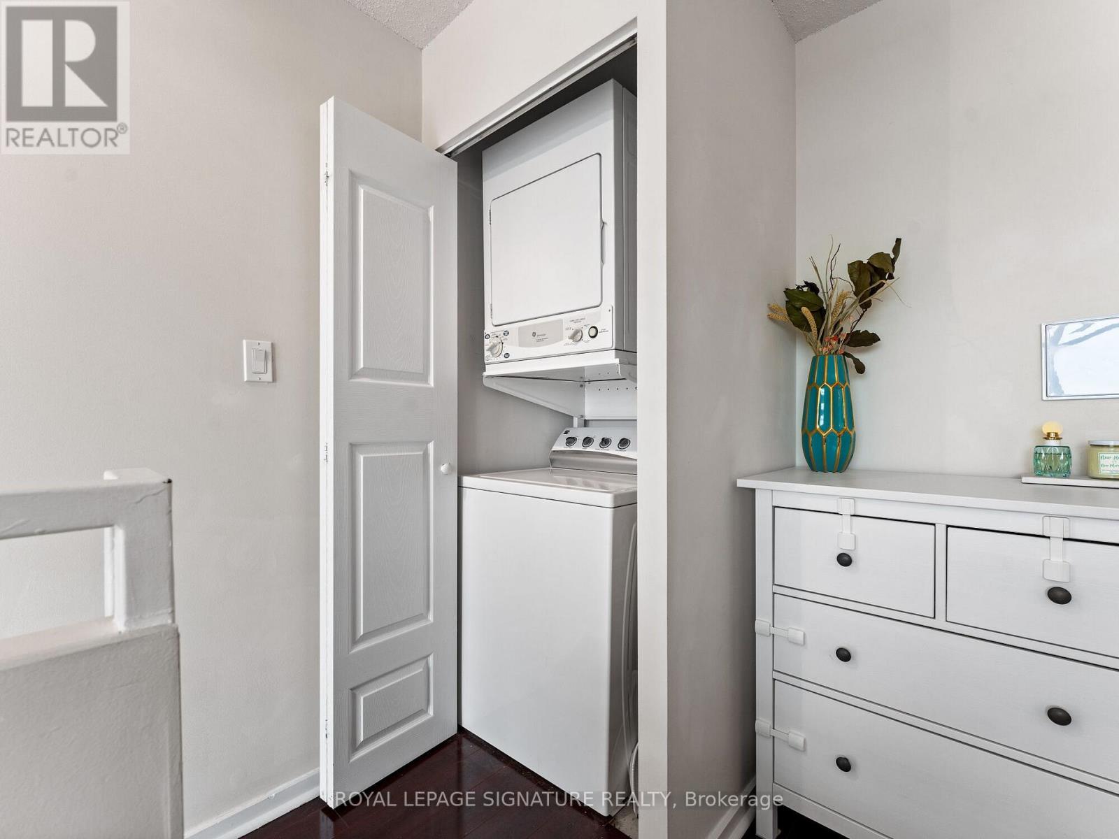 620 - 200 Manitoba Street, Toronto (Mimico), Ontario  M8Y 3Y9 - Photo 27 - W12186145