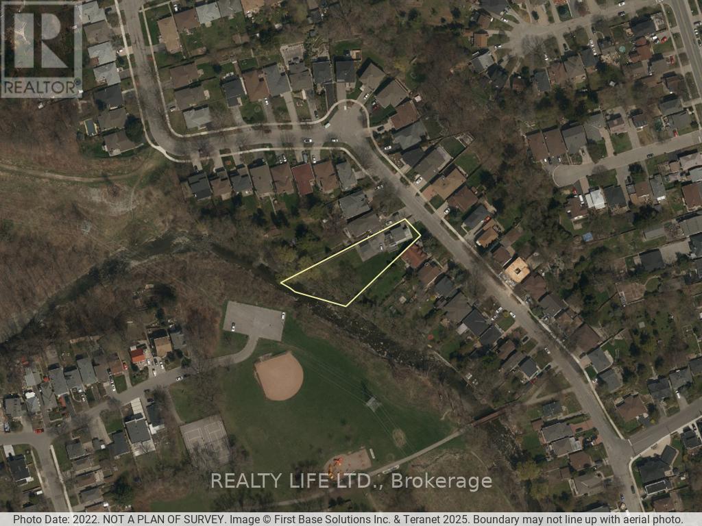 48 Bonnyview Drive, Toronto (Stonegate-Queensway), Ontario  M8Y 3G6 - Photo 49 - W12186162