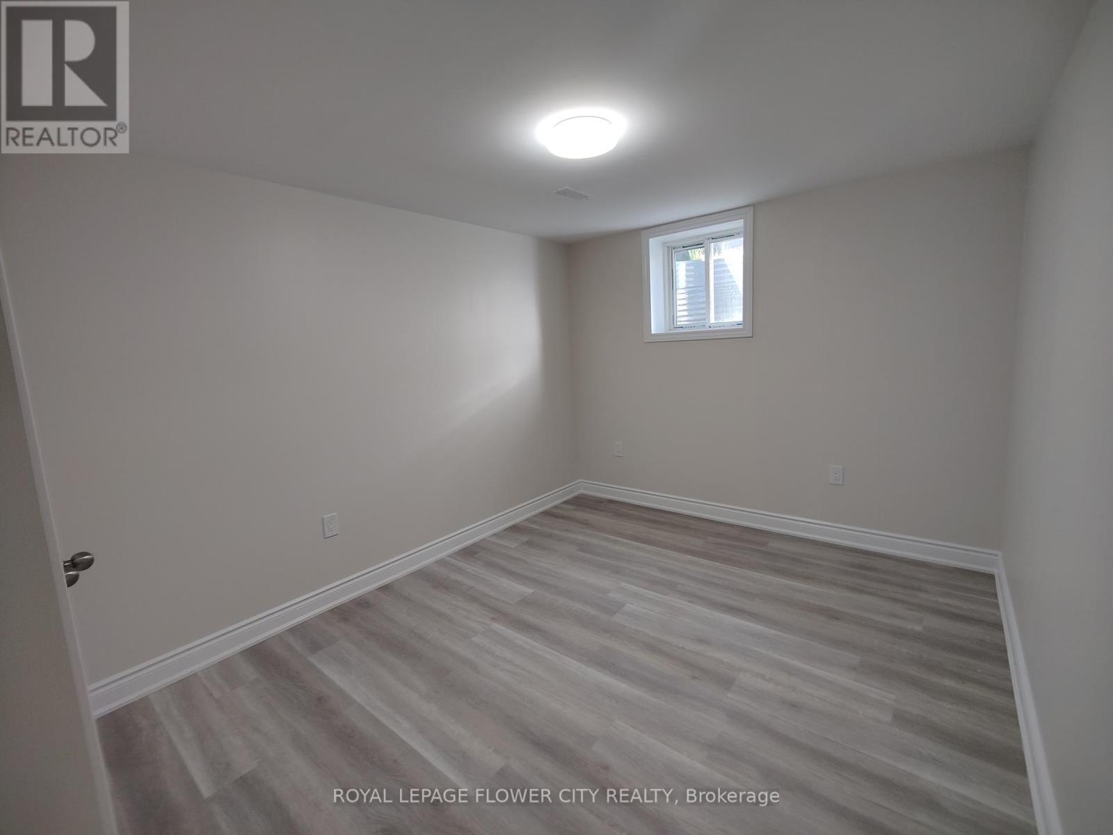 360 Valleyway Drive, Brampton, Ontario  L6S 5S7 - Photo 37 - W12186184