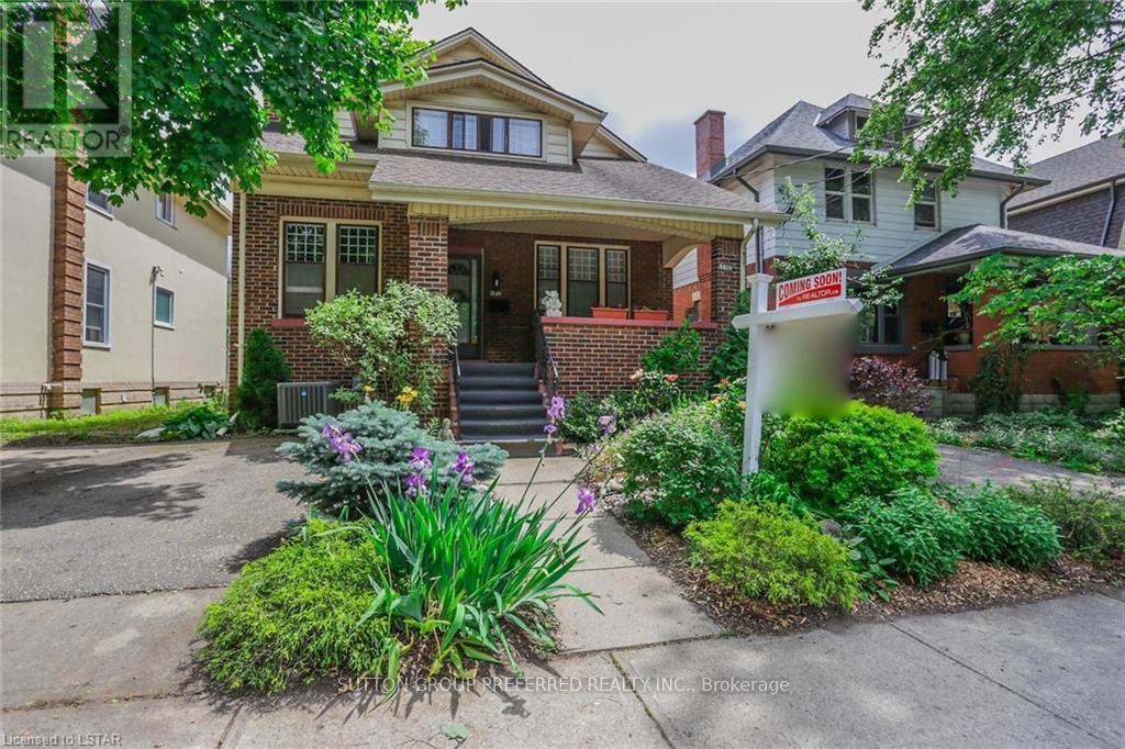 Property at 841 DUFFERIN AVENUE image 3