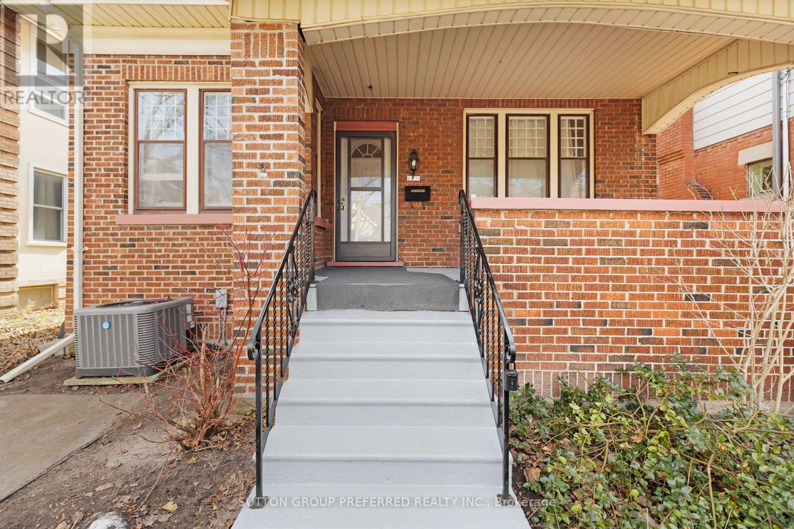 Property at 841 DUFFERIN AVENUE image 4