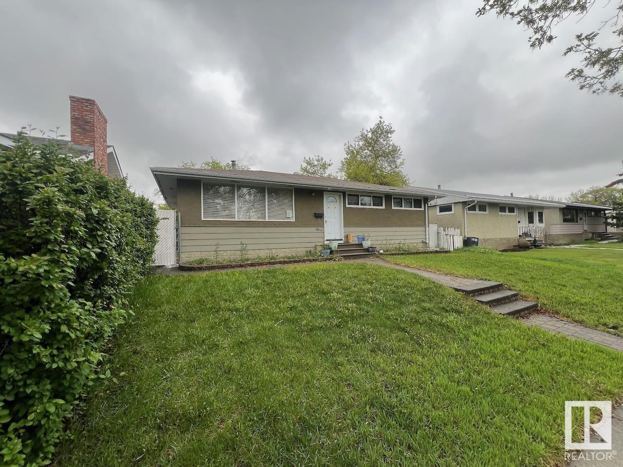 Property at 10816 163 ST NW image 1