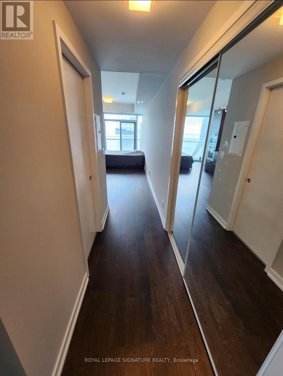 3708 - 12 York Street, Toronto, Ontario  M5J 0A9 - Photo 8 - C12183930