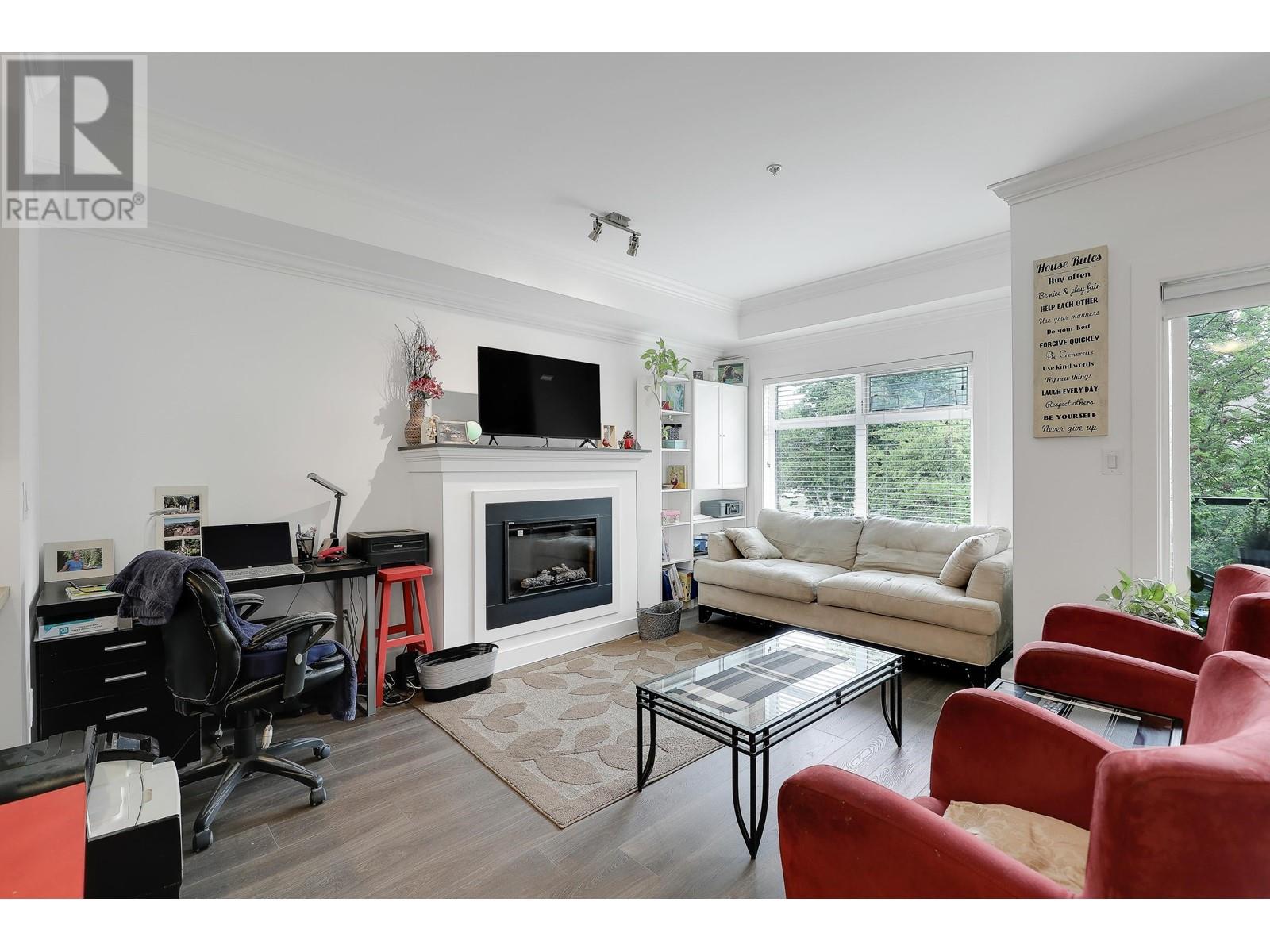 302 11566 224 Street, Maple Ridge, British Columbia  V2X 9C9 - Photo 2 - R3009446
