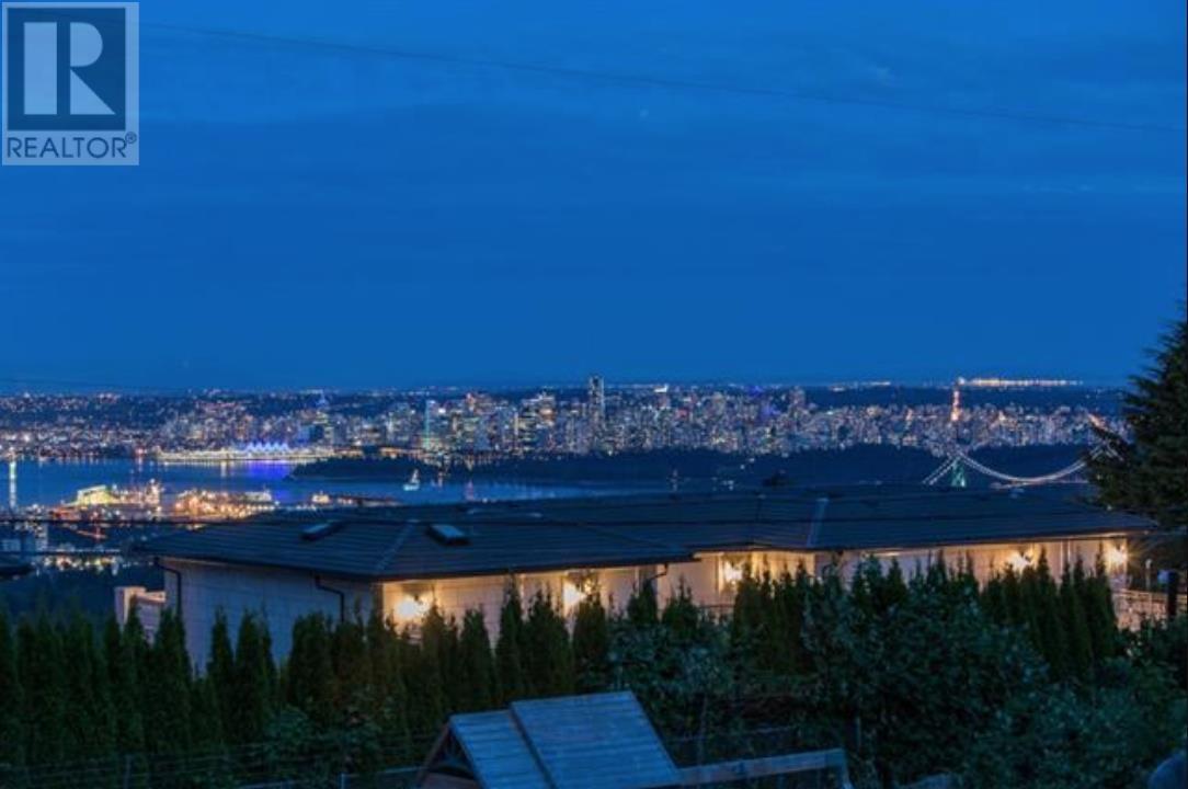 1002 EYREMOUNT DRIVE, West Vancouver, British Columbia