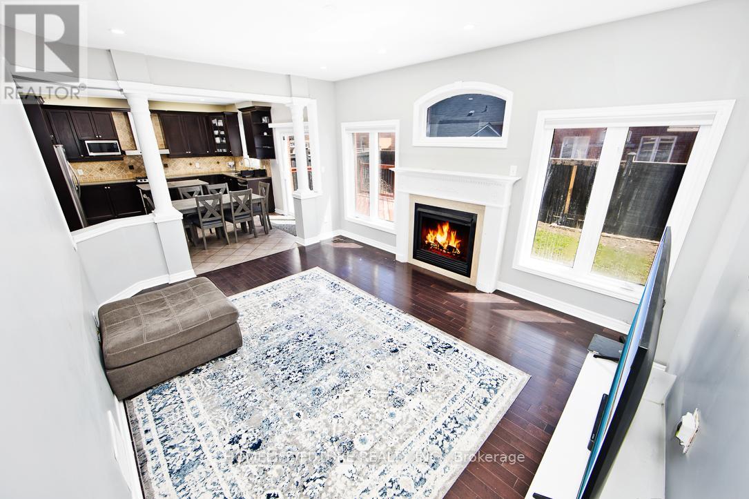 65 Game Creek Crescent, Brampton (Northwest Sandalwood Parkway), Ontario  L7A 0J3 - Photo 9 - W12186189