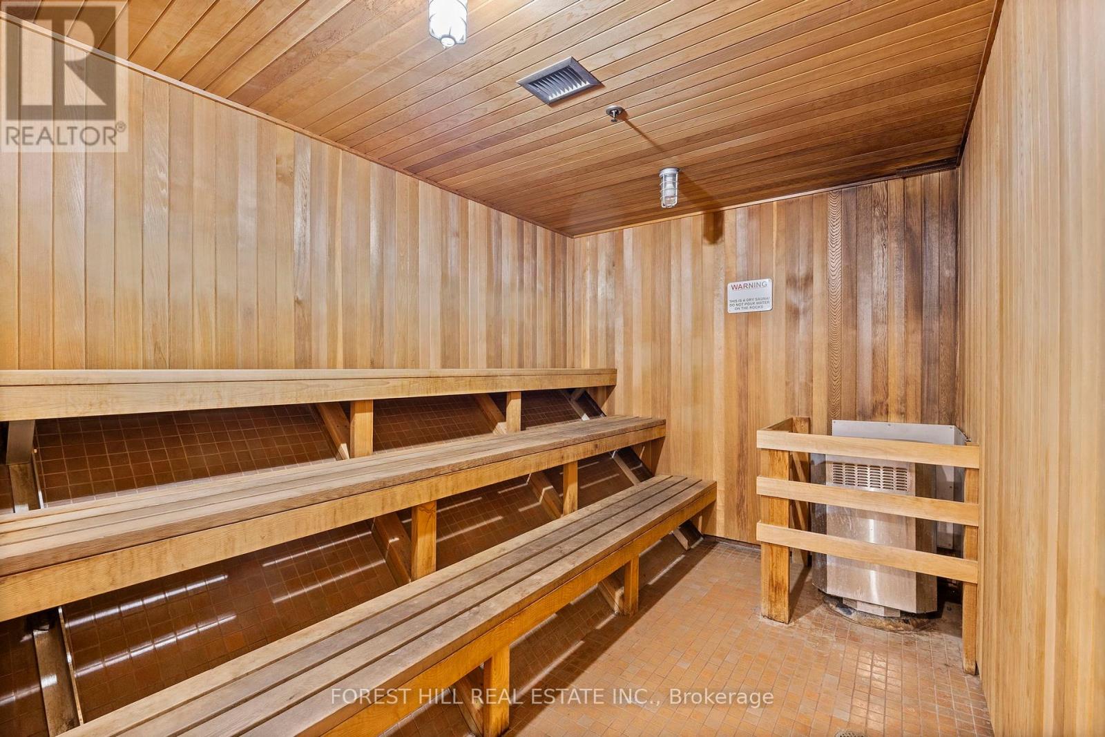 1701 - 270 Scarlett Road, Toronto, Ontario  M6N 4X7 - Photo 12 - W12186214