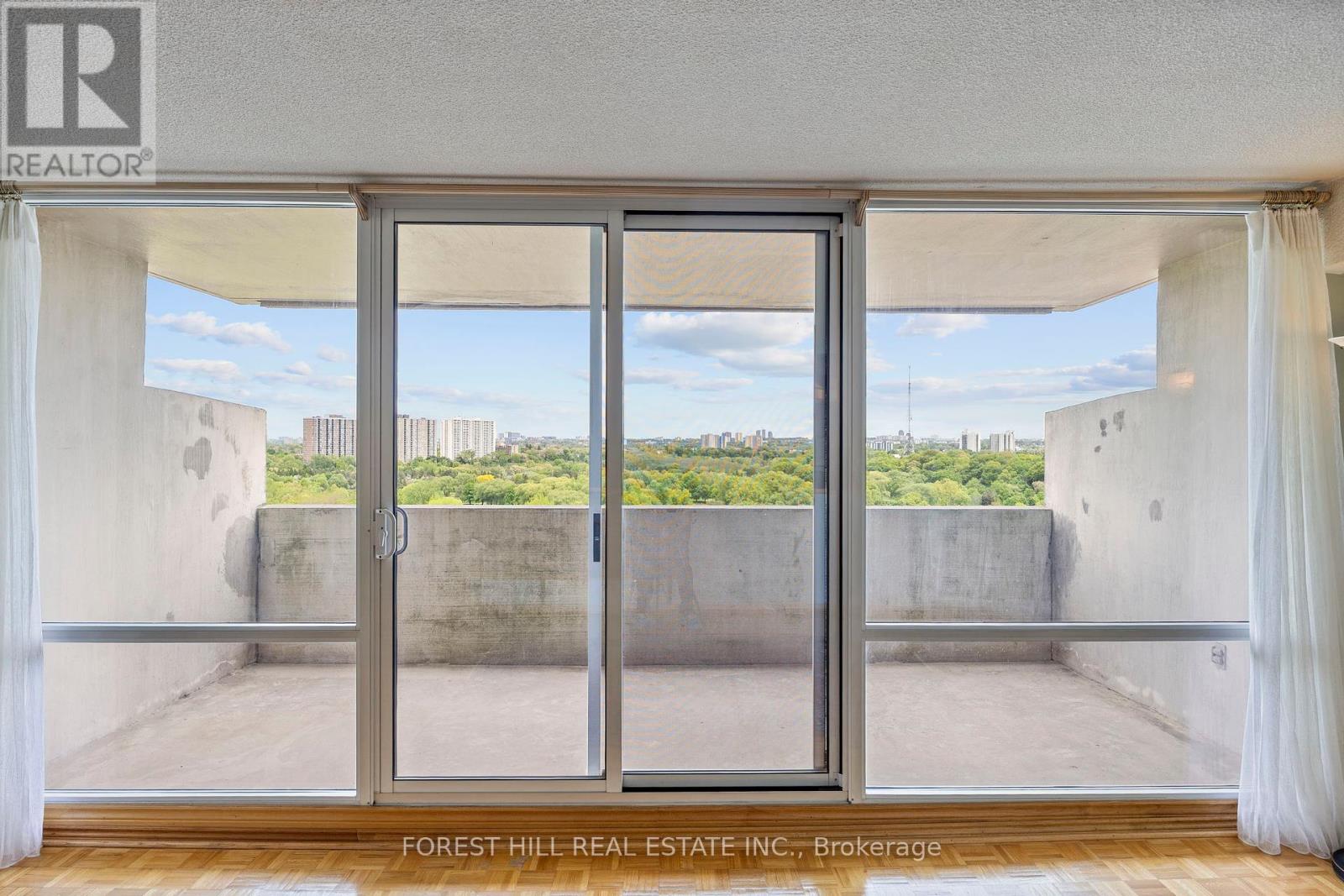 1701 - 270 Scarlett Road, Toronto, Ontario  M6N 4X7 - Photo 7 - W12186214