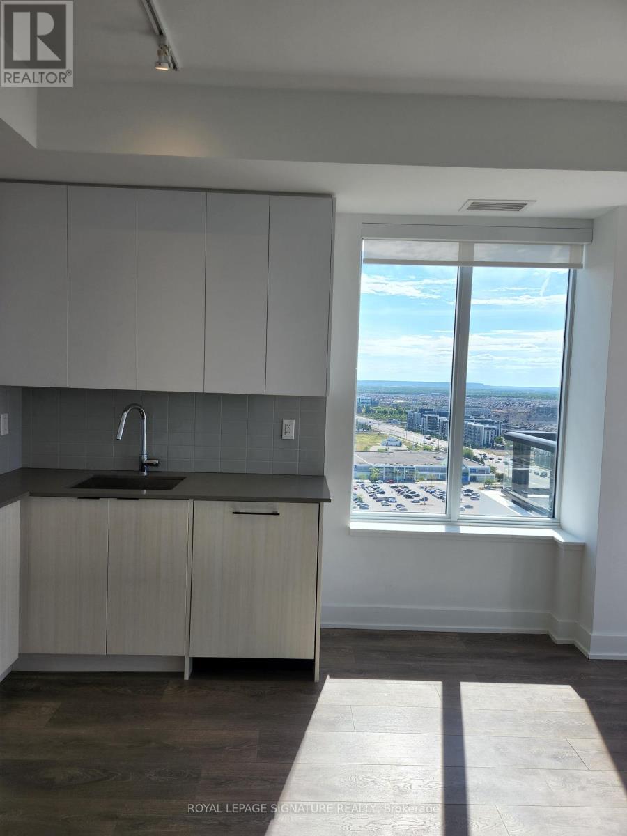 2004 - 297 Oakwalk Drive, Oakville, Ontario  L6H 3R6 - Photo 15 - W12186215