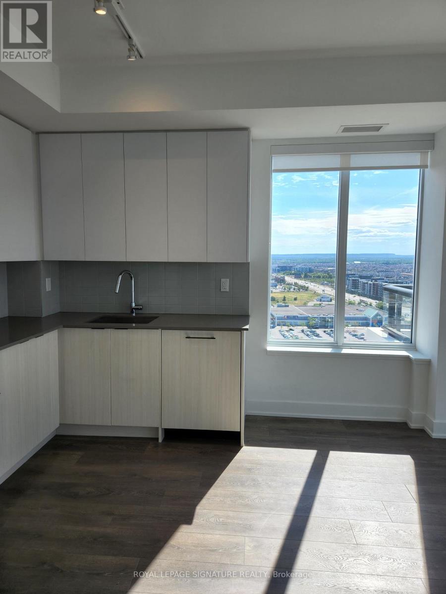 2004 - 297 Oakwalk Drive, Oakville, Ontario  L6H 3R6 - Photo 28 - W12186215