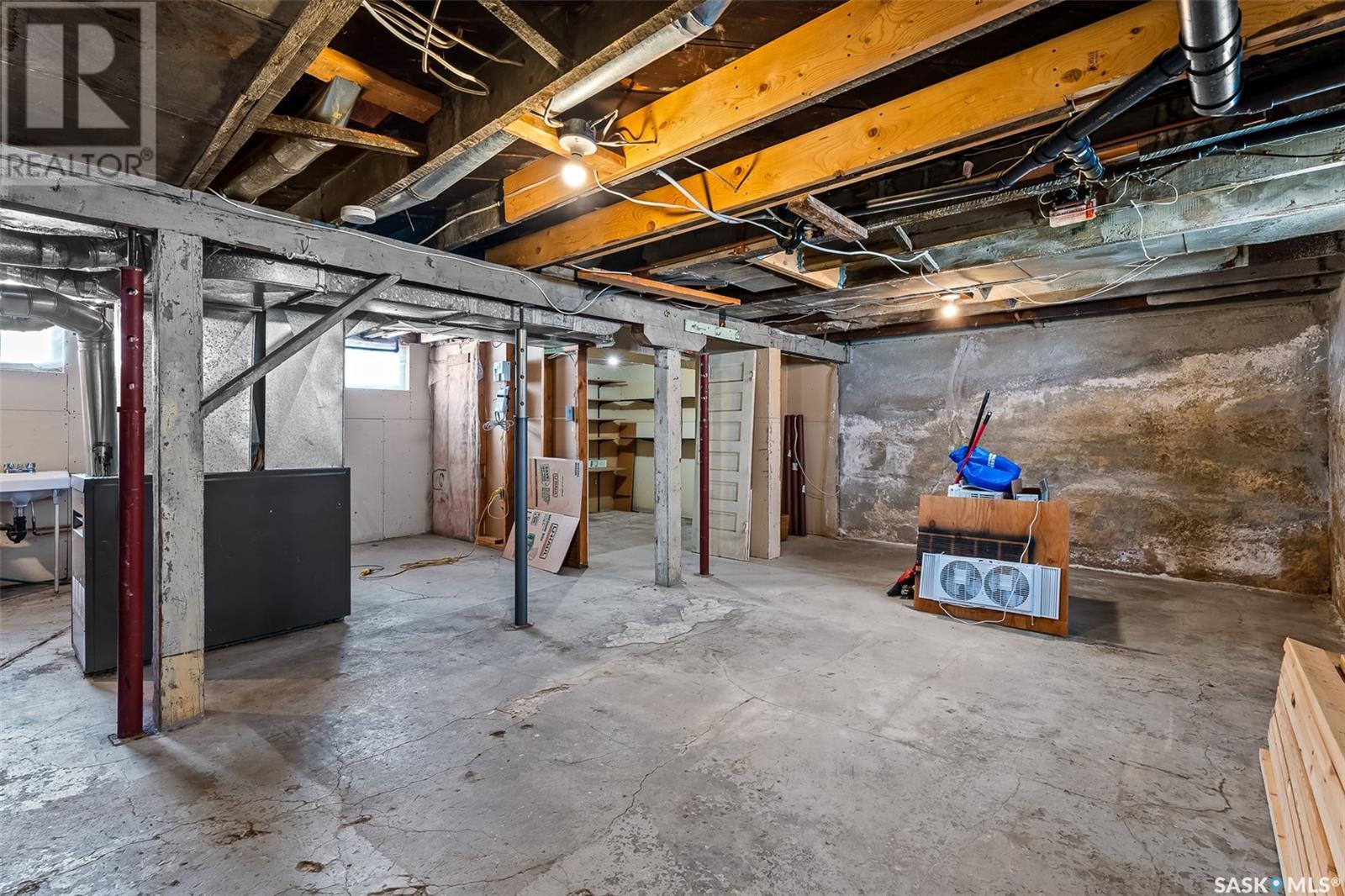 644 Hochelaga Street W, Moose Jaw, Saskatchewan  S6H 2H4 - Photo 42 - SK998361