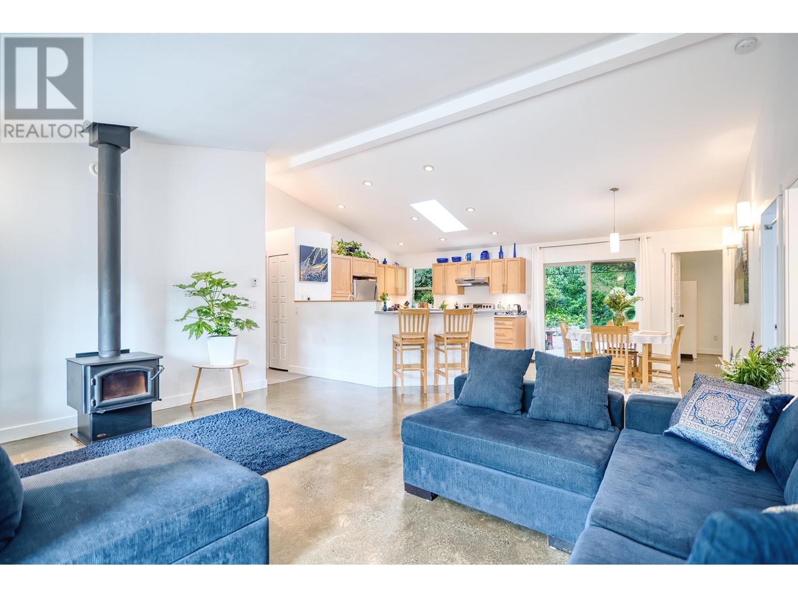 Property at 1456 GEM PLACE image 4