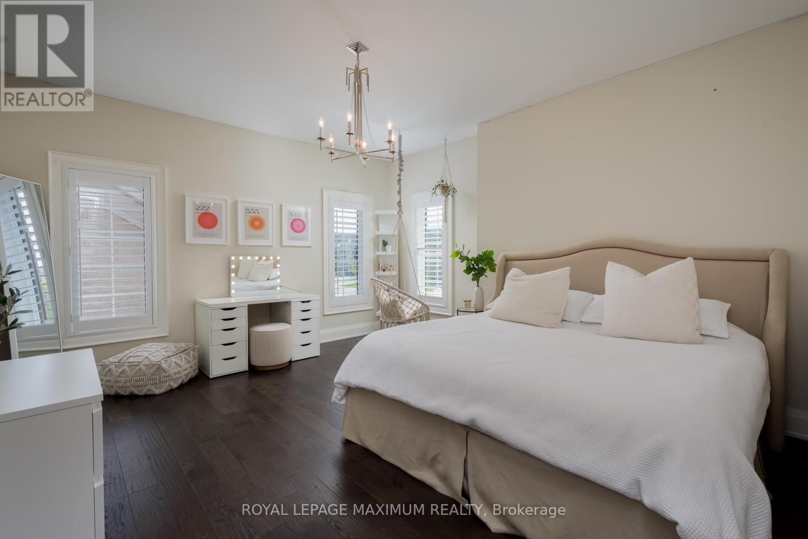 49 Mary Natasha Court, Vaughan (Kleinburg), Ontario  L4H 4N6 - Photo 30 - N12186236