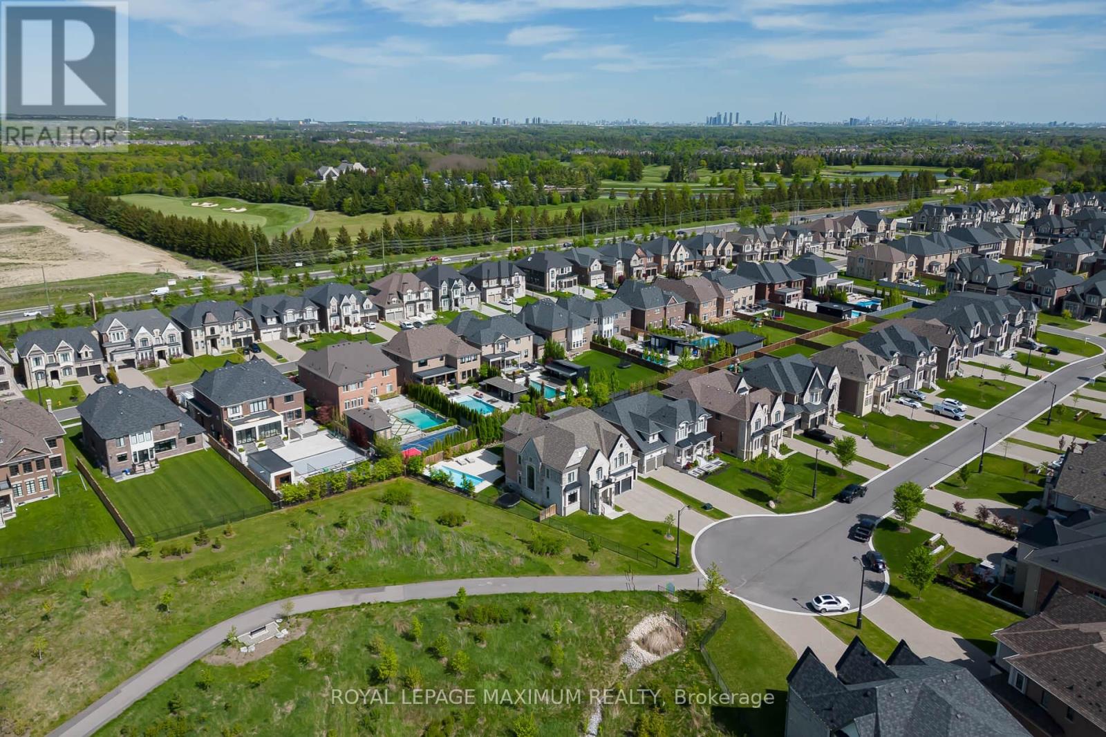49 Mary Natasha Court, Vaughan, Ontario  L4H 4N6 - Photo 46 - N12186236