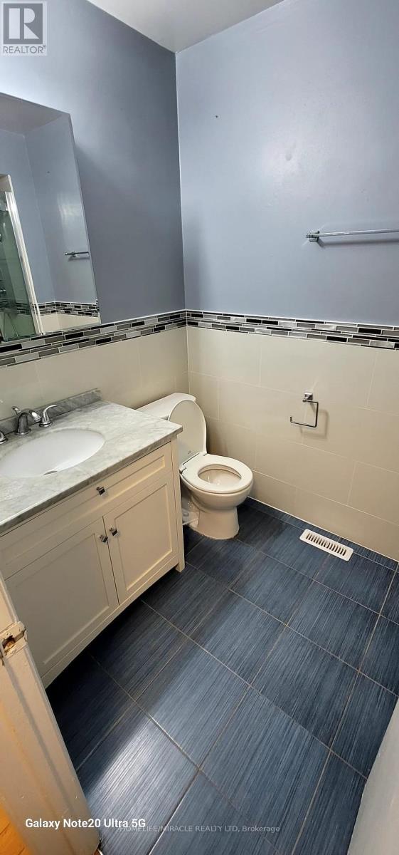 2498 Harman Court, Mississauga (Clarkson), Ontario  L5J 1T8 - Photo 10 - W12186224
