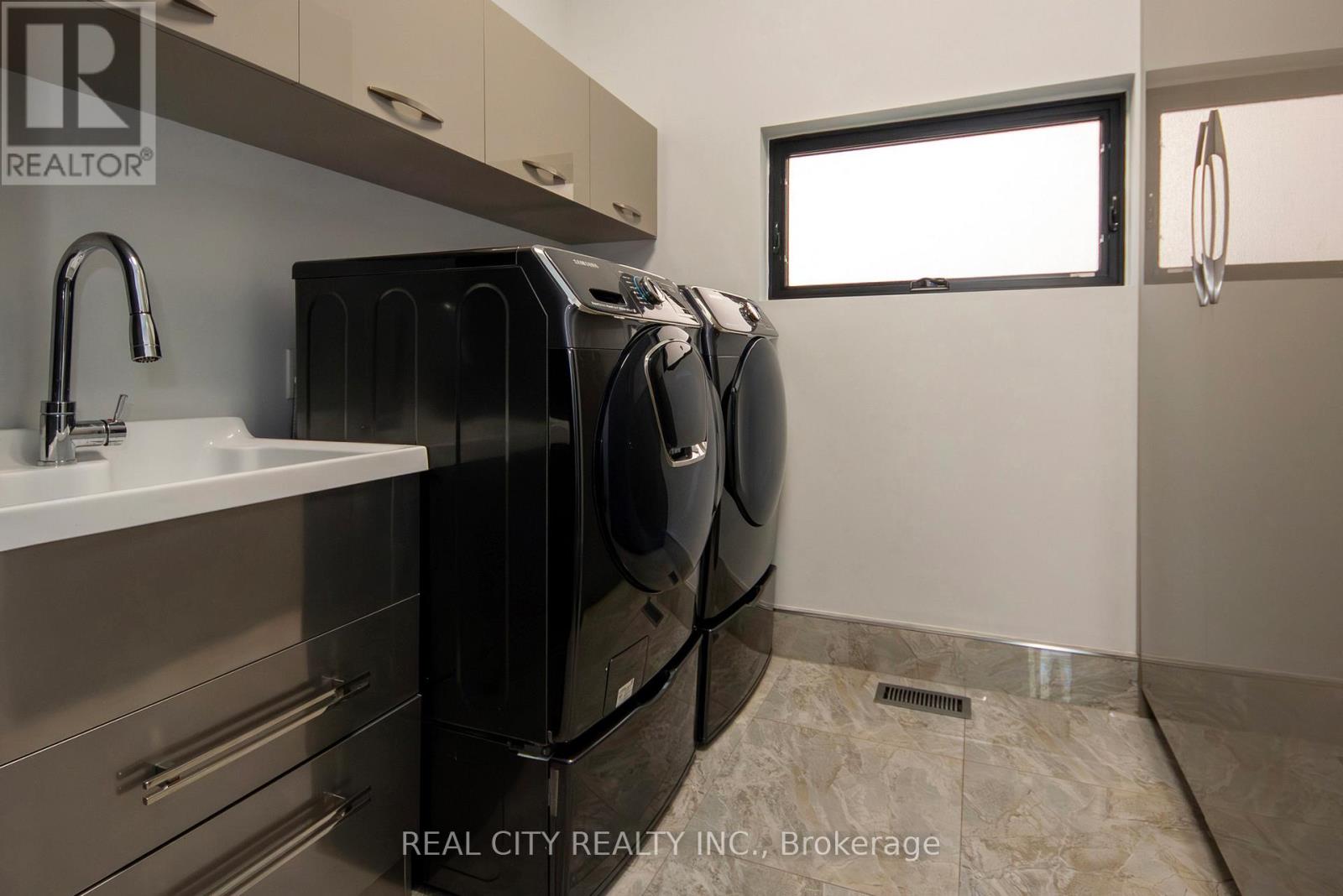 662 Byngmount Avenue, Mississauga (Lakeview), Ontario  L5G 1R4 - Photo 28 - W12186242