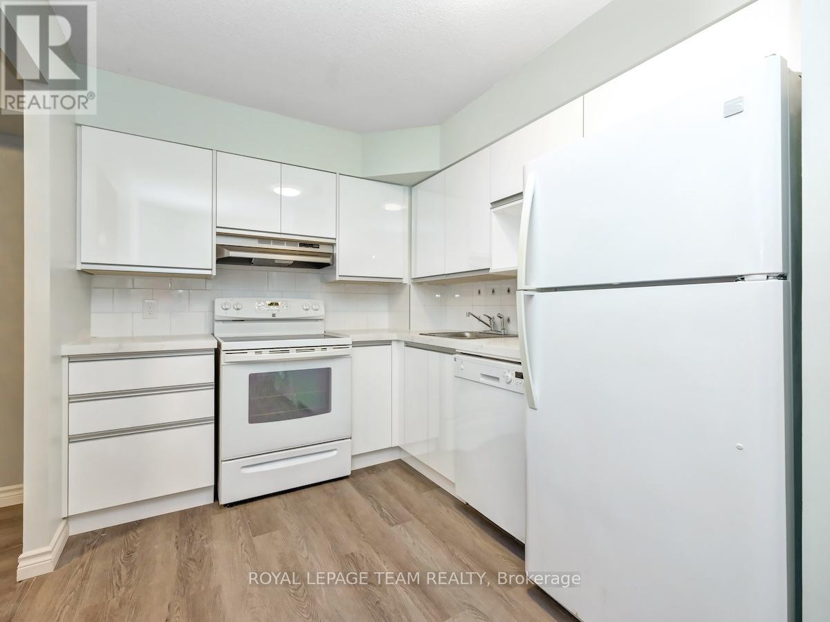 309 - 1025 Grenon Avenue, Ottawa, Ontario  K2B 8S5 - Photo 14 - X12186263