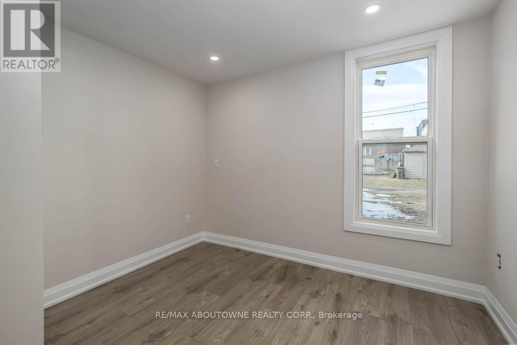131 West Avenue N, Hamilton, Ontario  L8L 5C4 - Photo 14 - X12156943