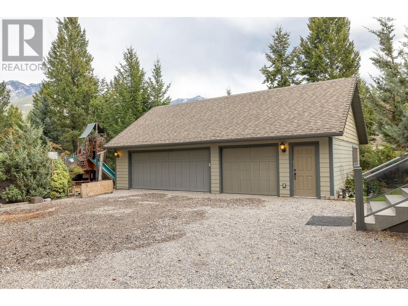 4563 Columbia View Road, Fairmont Hot Springs, British Columbia  V0B 1L2 - Photo 6 - 10350095