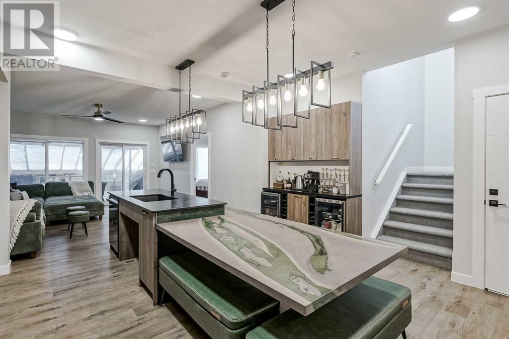 149 Belmont Green Sw, Calgary, Alberta  T2M 3Y7 - Photo 3 - A2210425