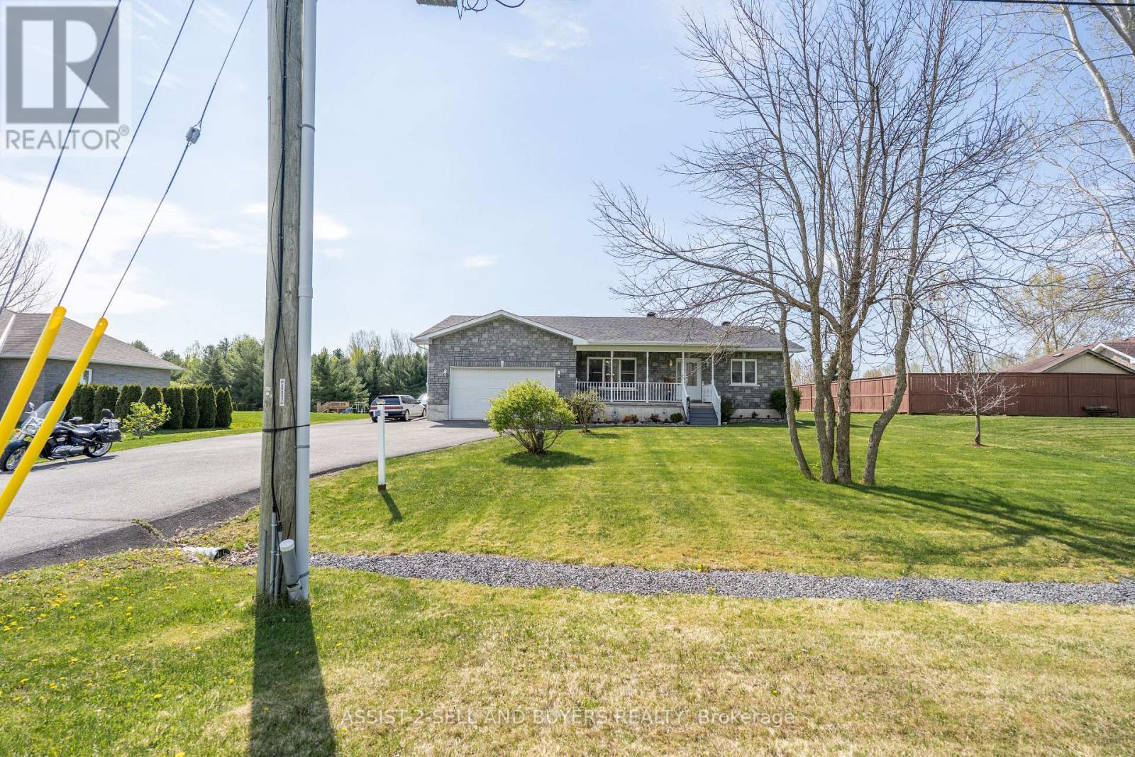 18267 Samuel Drive S, South Glengarry, Ontario  K6H 7J1 - Photo 43 - X12186255