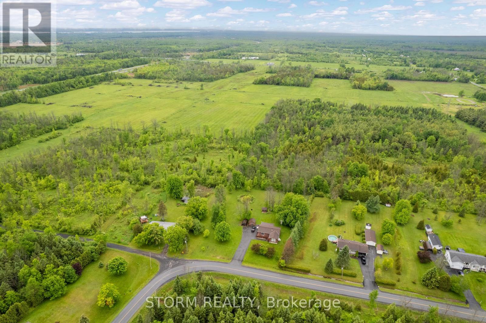 14310 Dafoe Road, South Stormont, Ontario  K0C 1M0 - Photo 5 - X12186257