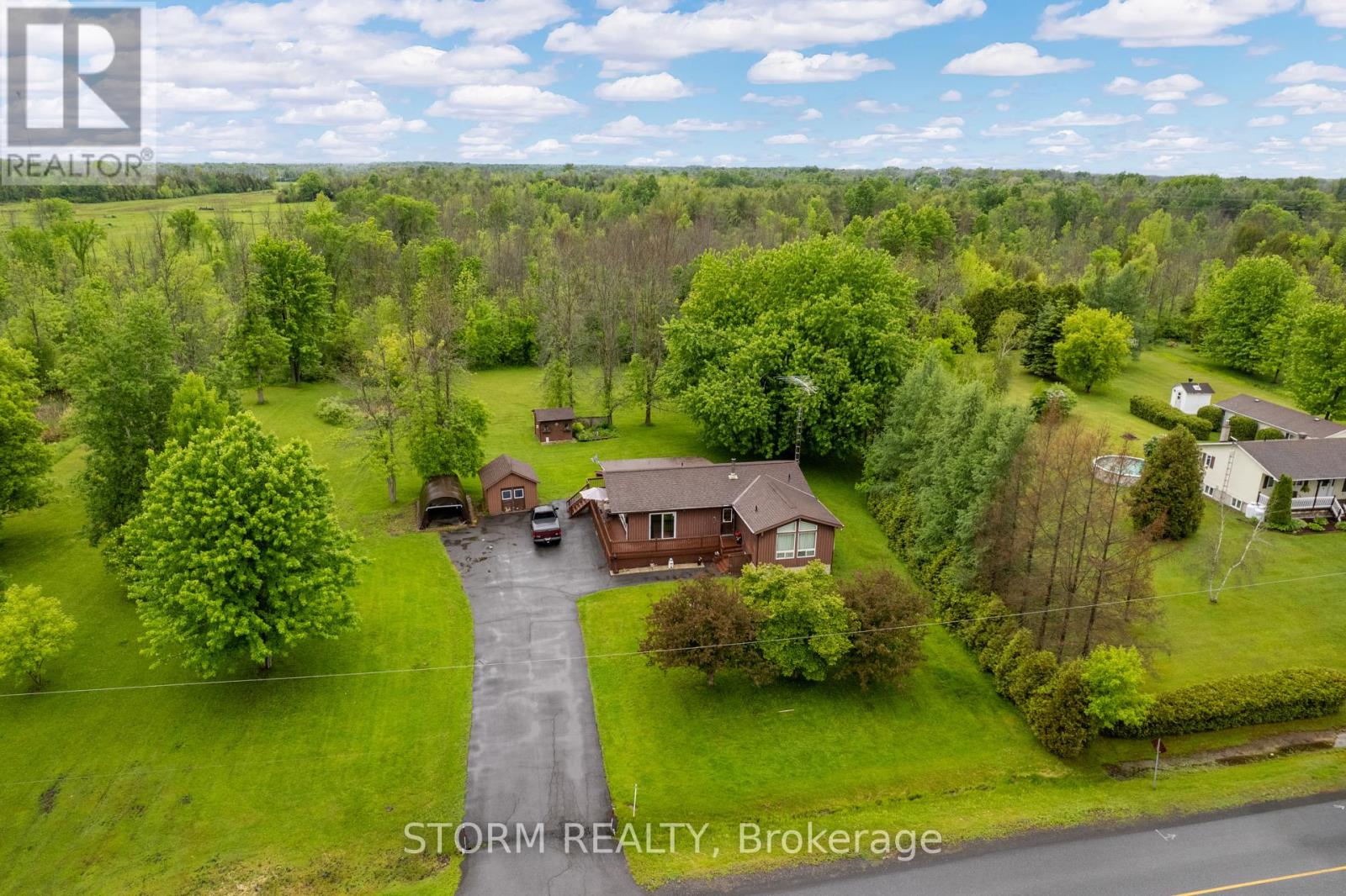 14310 Dafoe Road, South Stormont, Ontario  K0C 1M0 - Photo 8 - X12186257