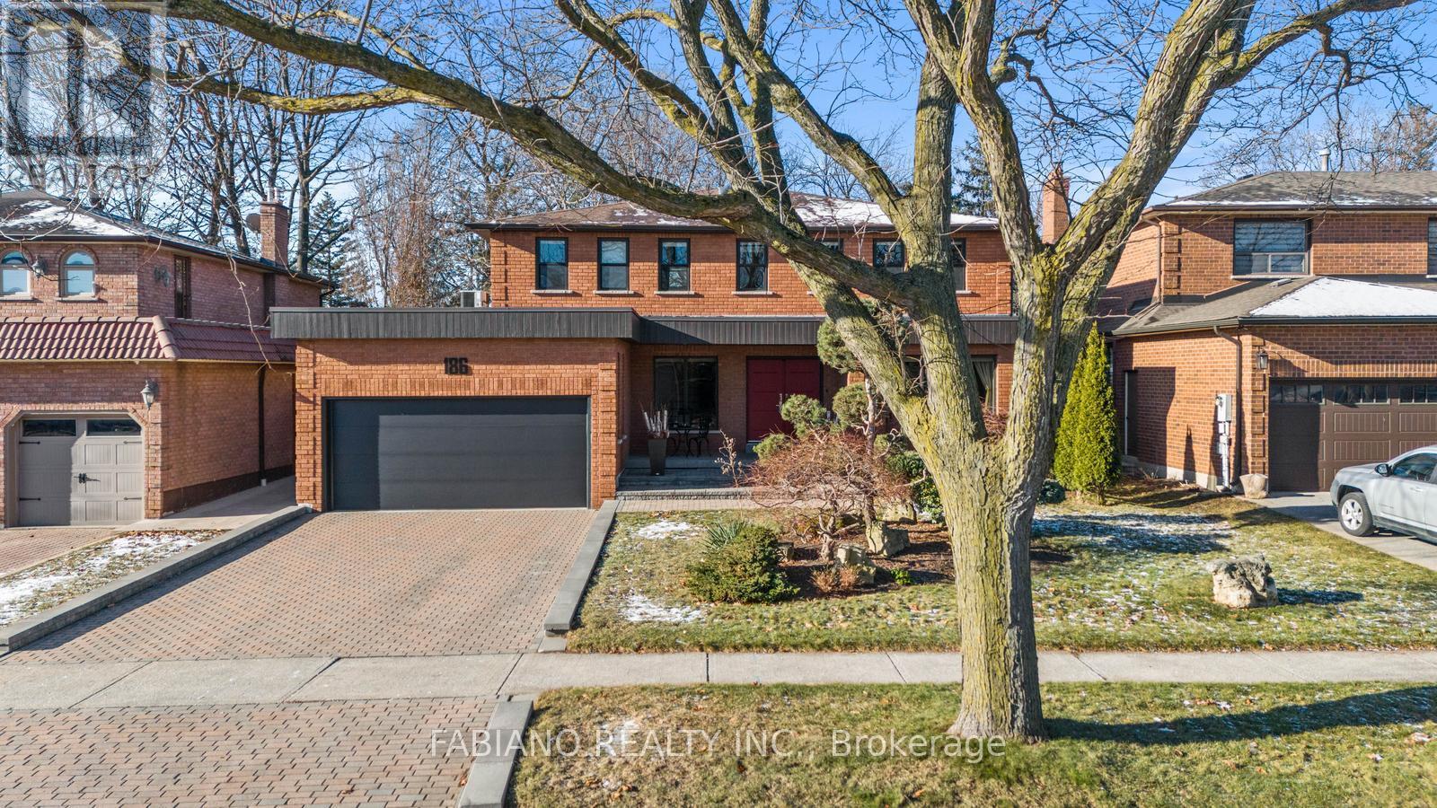 186 Wigwoss Drive, Vaughan, Ontario  L4L 4H2 - Photo 2 - N12114592