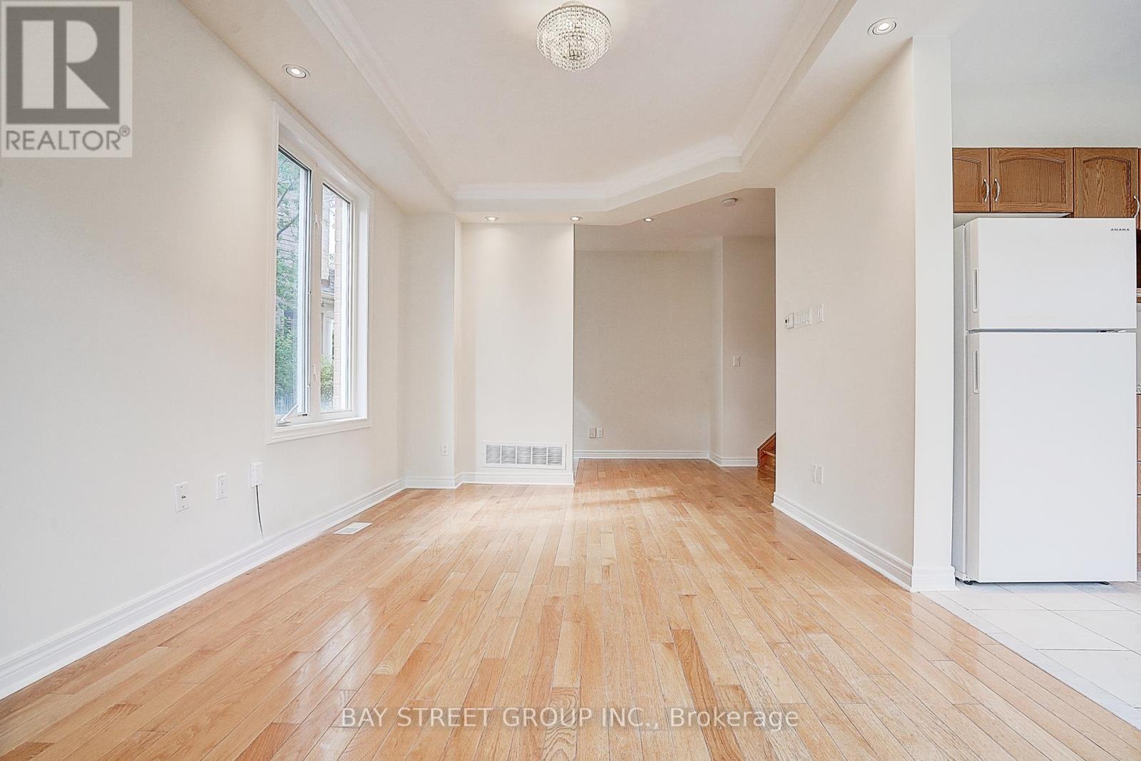 36 Shell Court, Richmond Hill, Ontario  L4S 0B1 - Photo 10 - N12175843