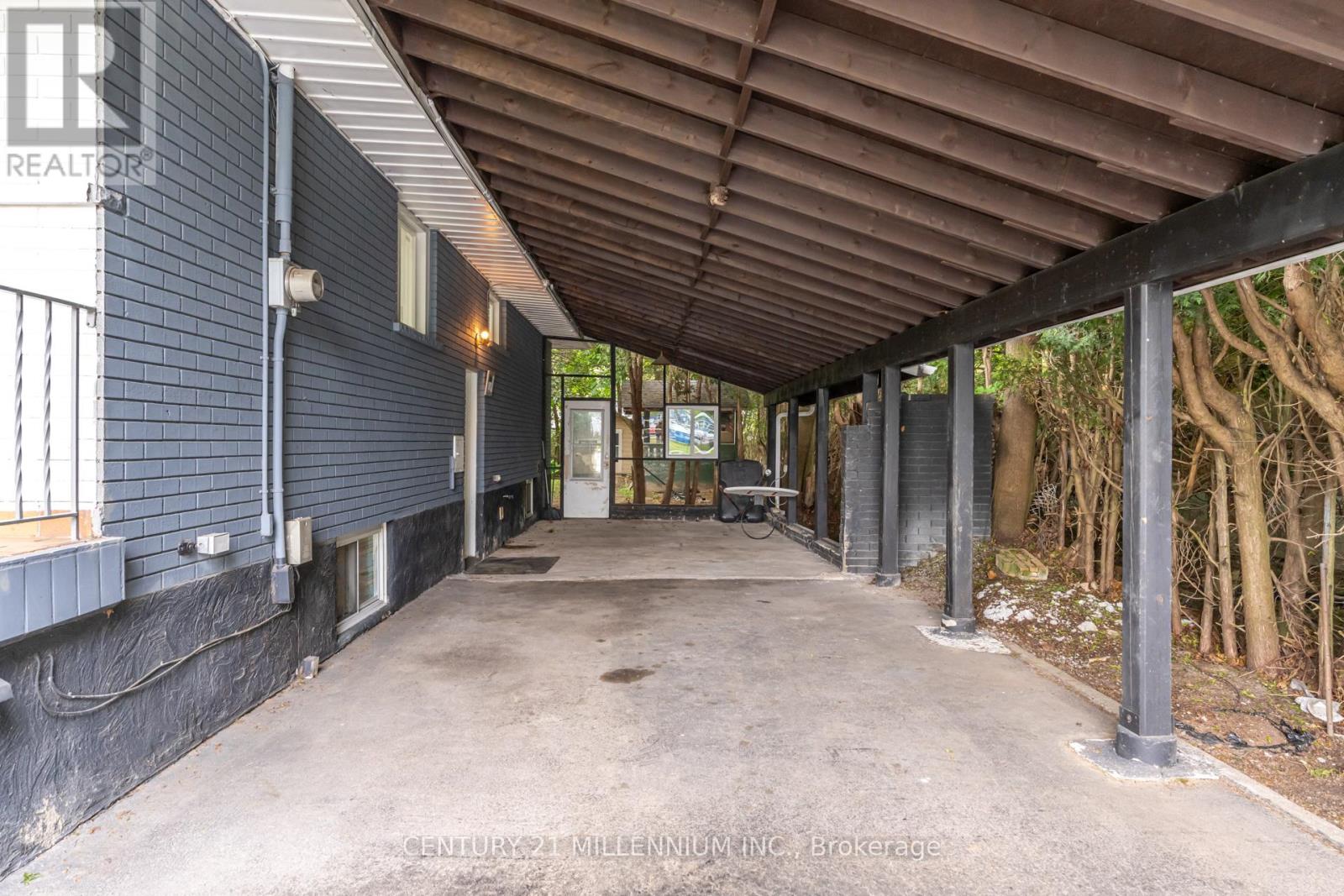 74 Rifle Range Road, Hamilton (Ainslie Wood), Ontario  L8S 3B4 - Photo 41 - X12186265