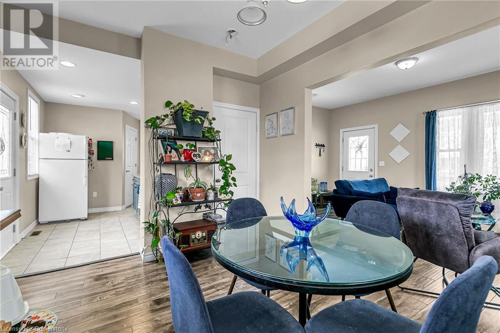 824 Cataraqui Street, Windsor, Ontario  N9A 3P4 - Photo 9 - 40712282