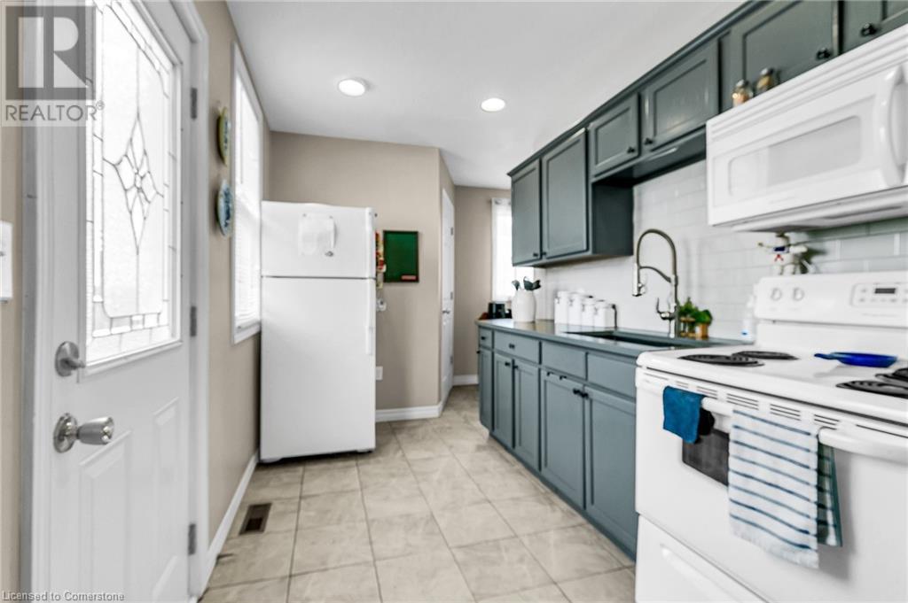 824 Cataraqui Street, Windsor, Ontario  N9A 3P4 - Photo 10 - 40712282
