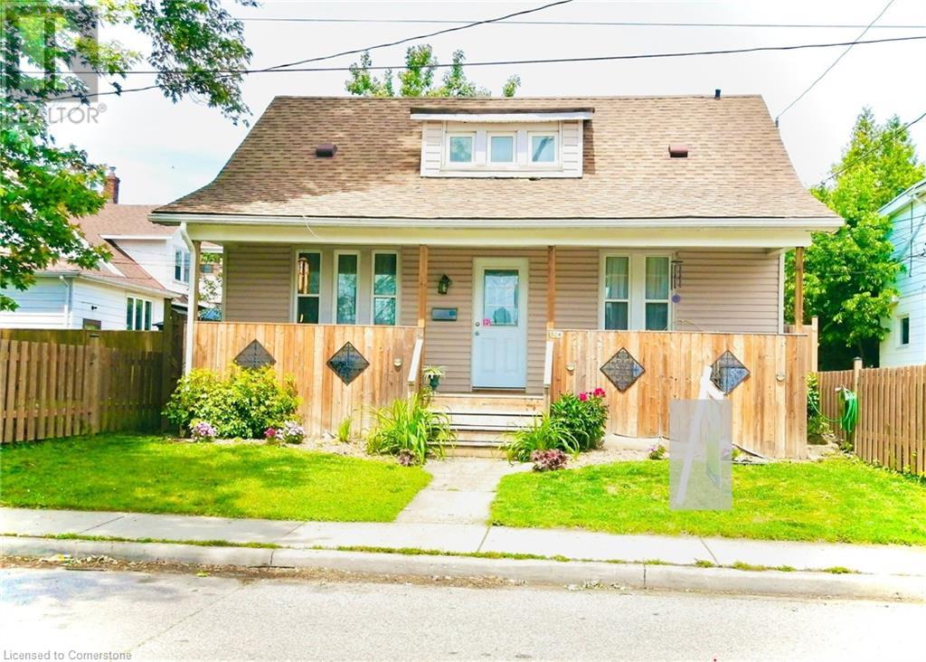 824 CATARAQUI Street, Windsor, Ontario
