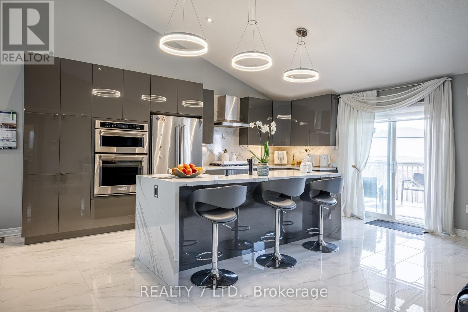 7753 Oldfield Road, Niagara Falls (Oldfield), Ontario  L2G 3J8 - Photo 9 - X12185698