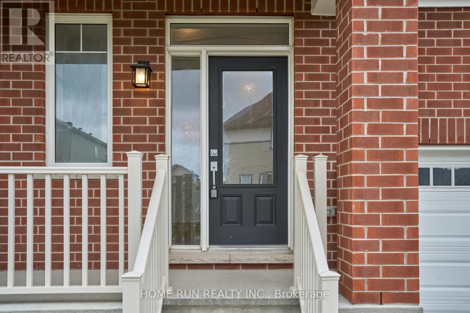 82 Coco Place, Ottawa, Ontario  K2T 0R2 - Photo 5 - X12186283