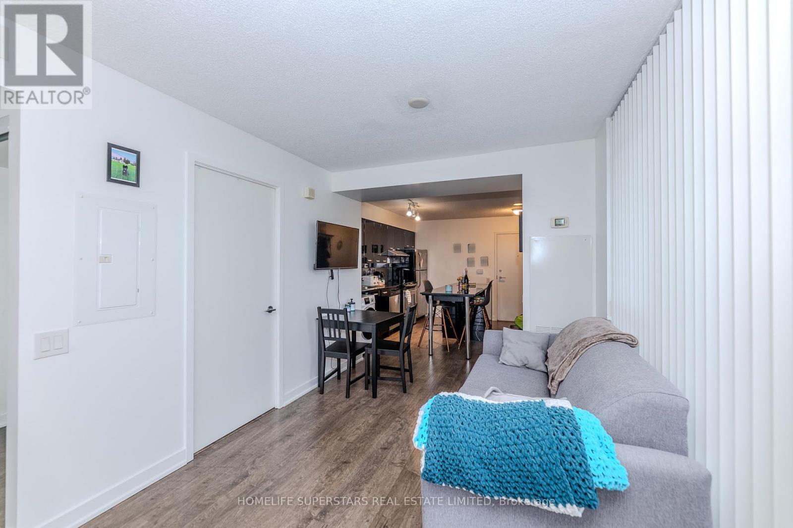 601 A - 19 Singer Court, Toronto (Bayview Village), Ontario  M2K 0B2 - Photo 4 - C12186284