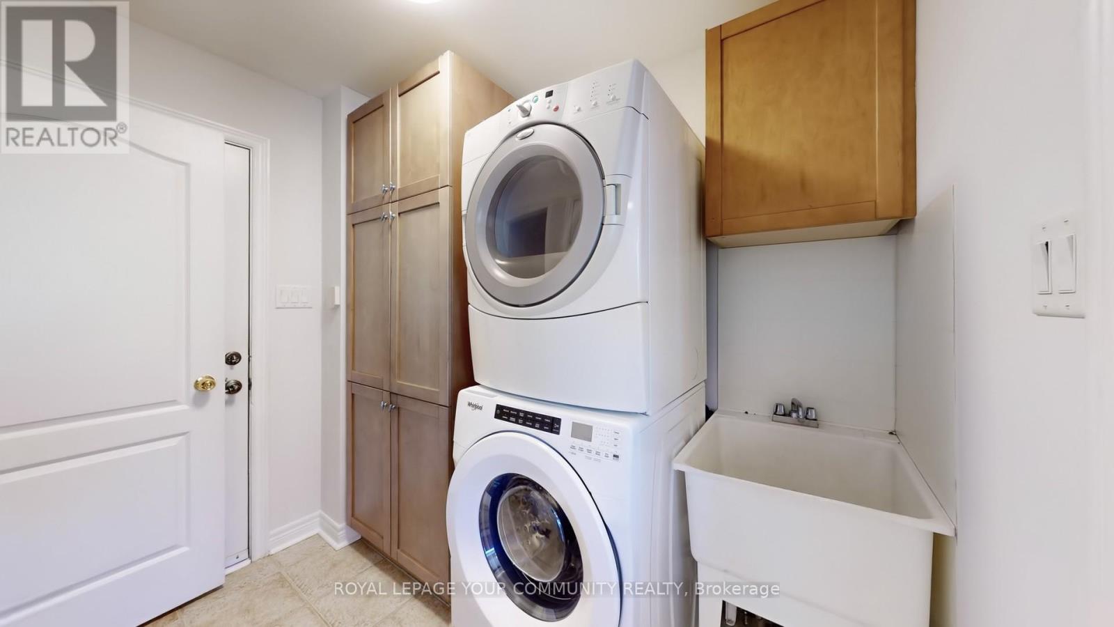 8 Candlewood Court, Markham, Ontario  L6E 1Y1 - Photo 43 - N12167108