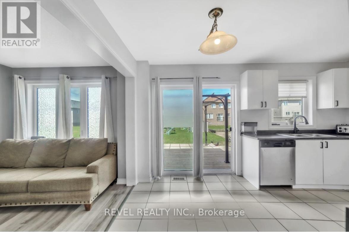 Property at 320 MOODY STREET image 5