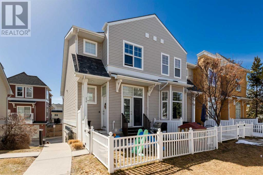 Property at 270 Mckenzie Towne Link SE image 3