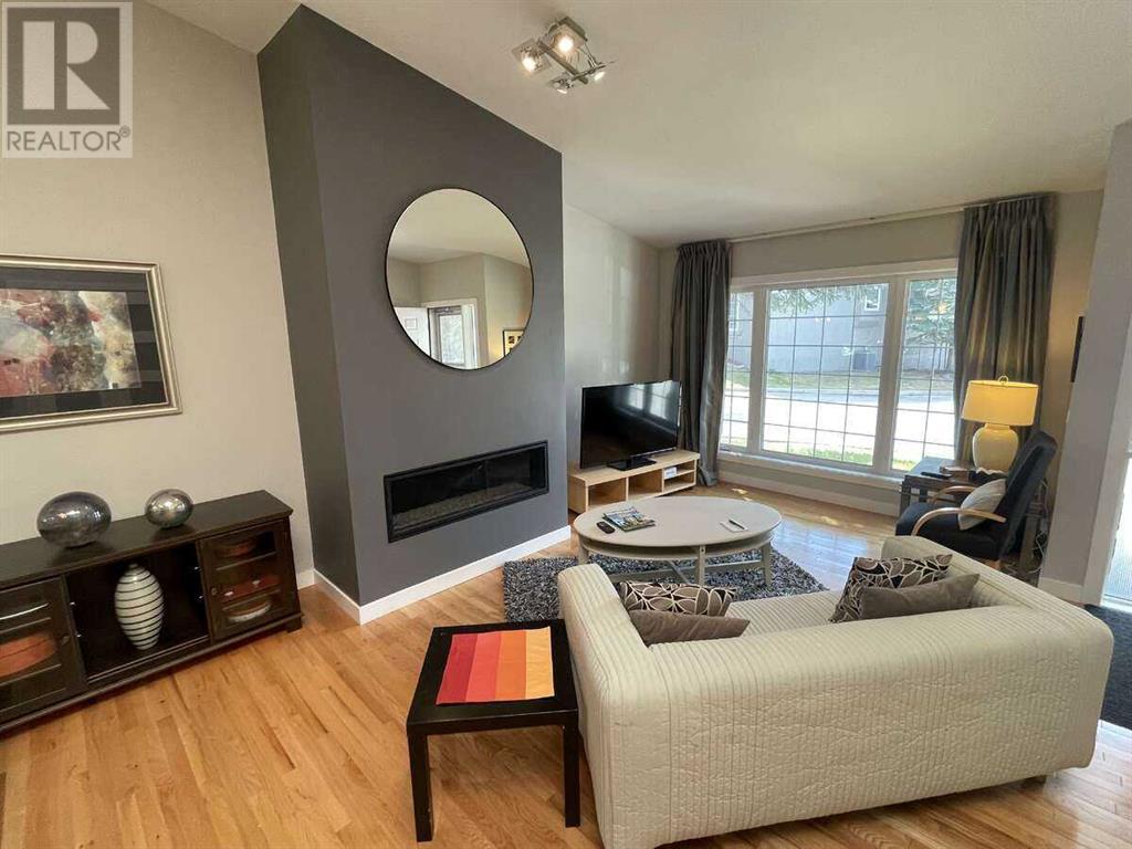 Property at 36 Gladstone Gardens SW image 2