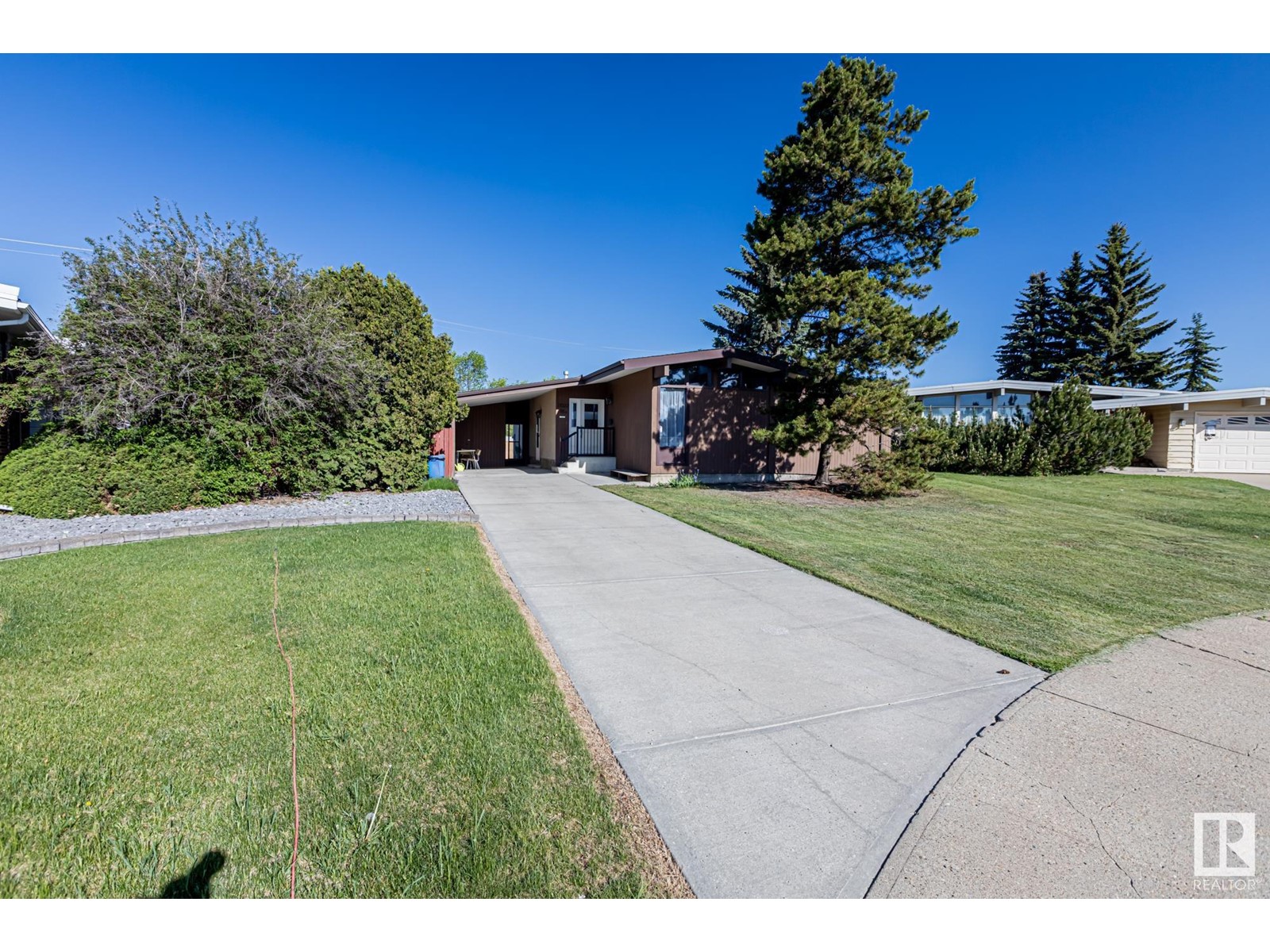 15020 96 ST NW, Edmonton, Alberta