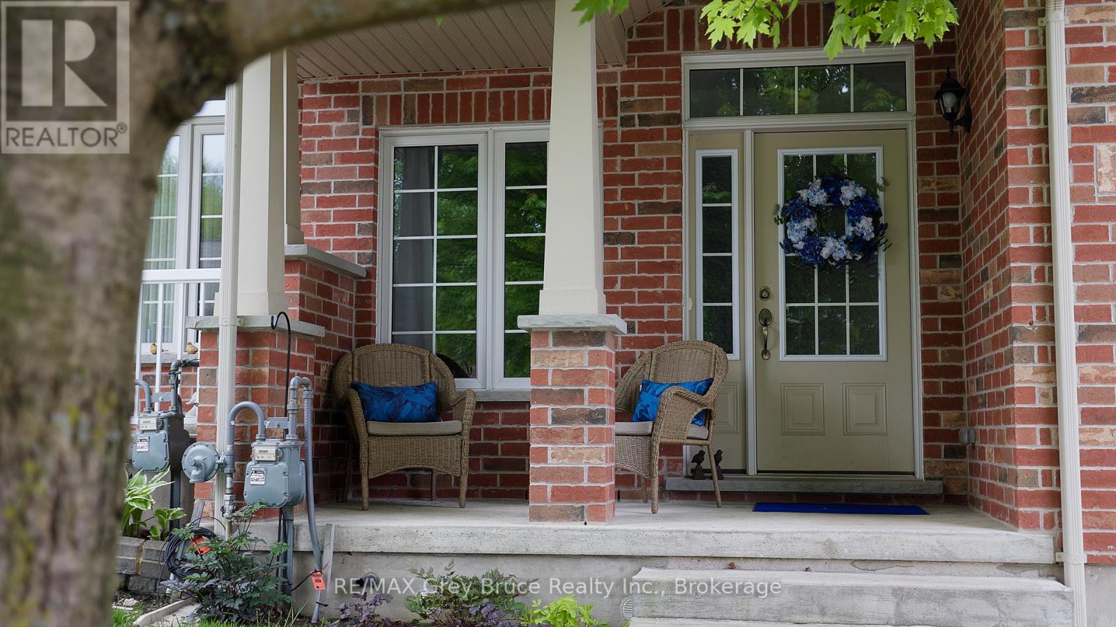 537 9th Street A E, Owen Sound, Ontario  N4K 0C3 - Photo 2 - X12186290