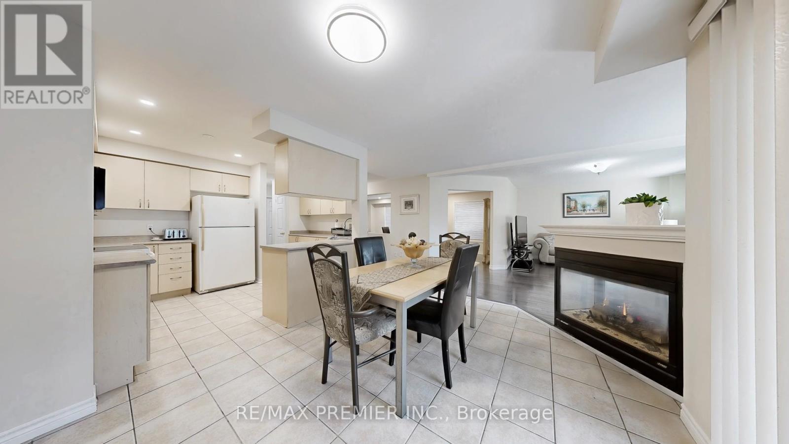 215 Drummond Drive, Vaughan, Ontario  L6A 3C1 - Photo 23 - N12184998