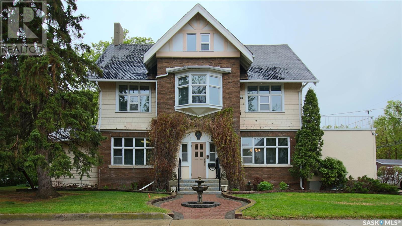 2301 15th AVENUE, Regina, Saskatchewan