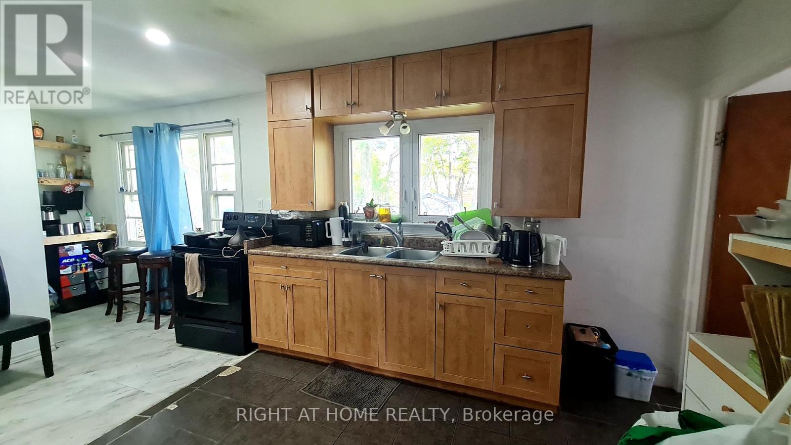 Property at 310 GREY STREET image 4